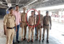 नौकरी नहीं मिली तो बन गया फर्जी RPF दारोगा, 3 महीने से ट्रेन में मुफ्त सफर कर रहा युवक प्रयागराज में पकड़ा गया